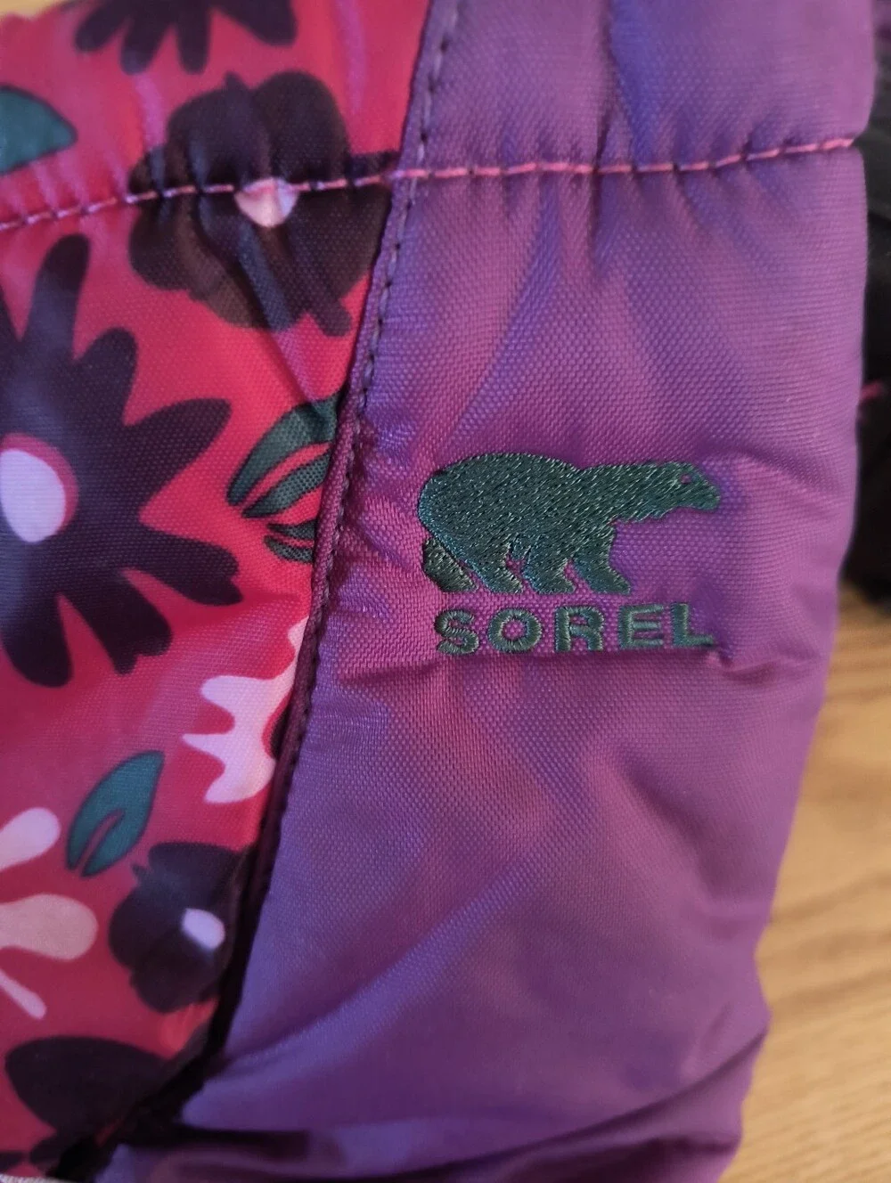 Sorel Purple Black Pink Snow Boots Girls Size 6
